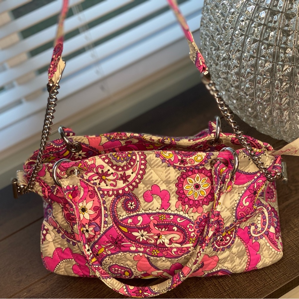 Vera Bradley Paisley Quilted  shoulder Chain Bag Pink - Picture 10 of 16
